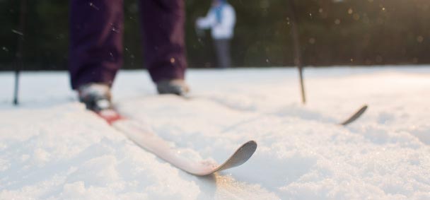 Сезонное хранение горных лыж и сноуборда