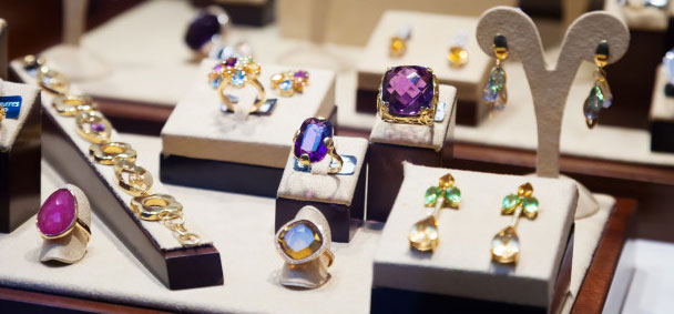 Хранение дорогих вещей во время длительных отъездов